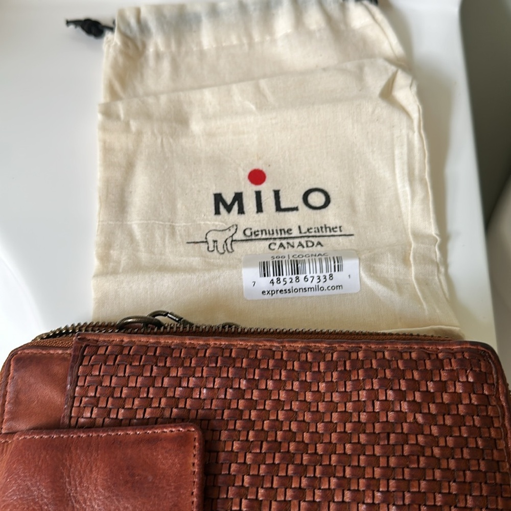 Milo Elegance Brown Woven Crossbody phone bag - Picture 5 of 6